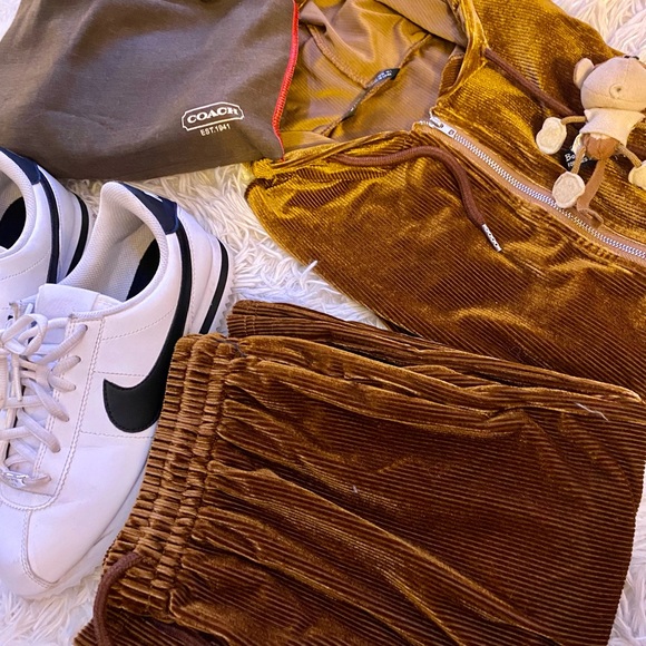 Brown Zip Front Crop Velvet Jacket and pants - Picture 2 of 5